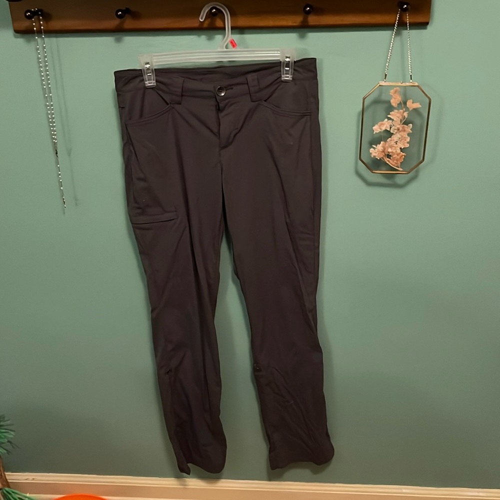 Women’s gray Eddie Bauer hiking pants, 4